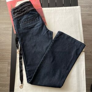 Blue Denim Leopard Print Slim Leg Jeans Size: 25/26  In excellent pre-owned cond